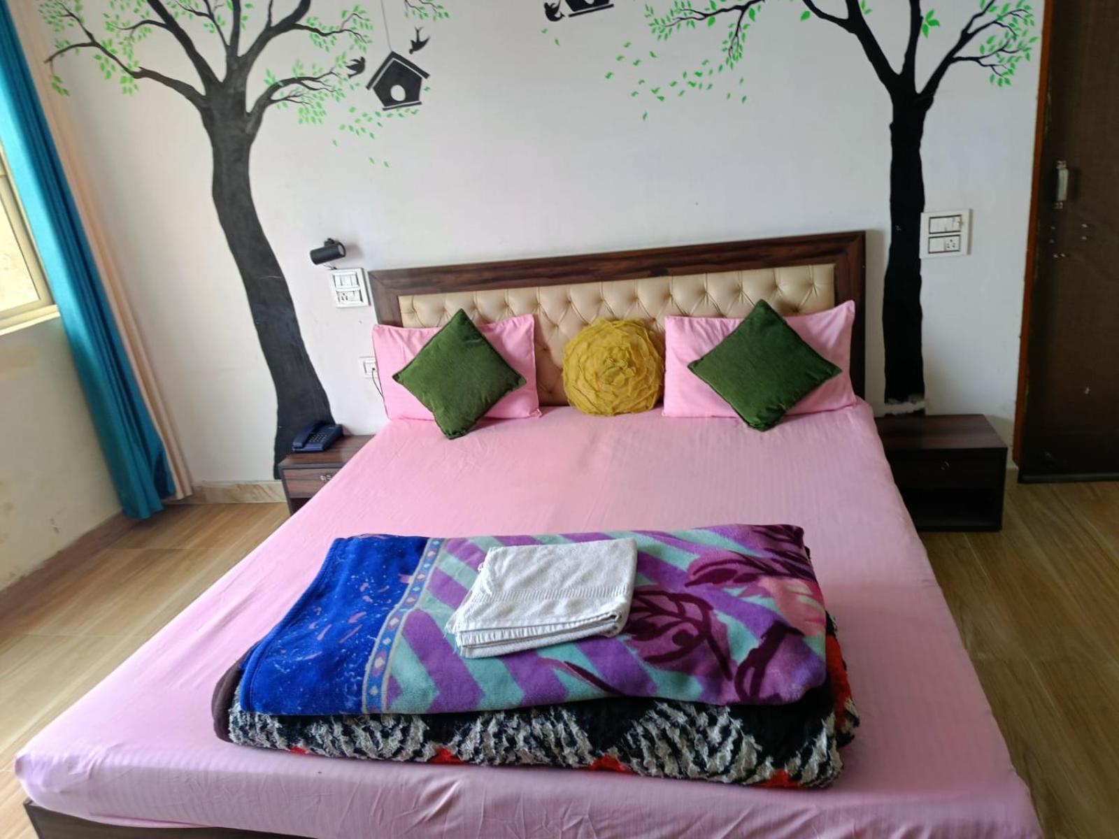 Joshi Holiday Home Stay Lansdowne Exterior foto